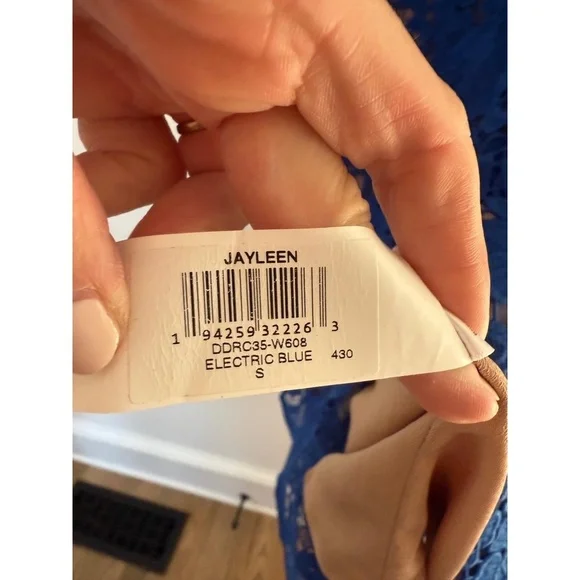 DRESS THE POPULATION Jayleen Electric Blue Lace Midi Cocktail Dress size S EUC - Picture 4 of 9